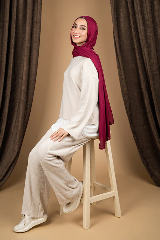 Cranberry Elegance - Image 15