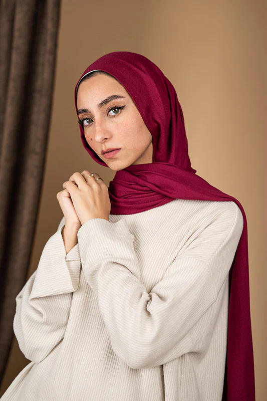 Cranberry Elegance - Image 3