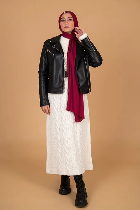 Cranberry Elegance - Image 7