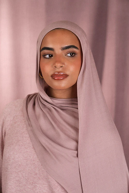 Dusty Lilac Elegance - Image 4