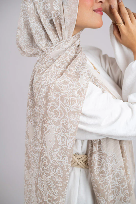 French Lace - Image 4