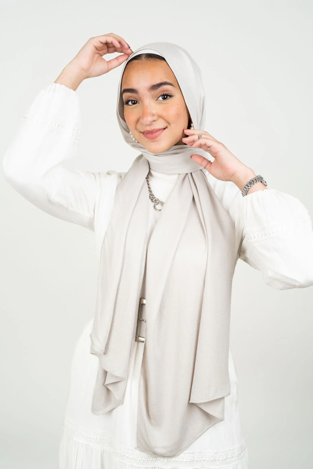 Grey Elegance - Image 4