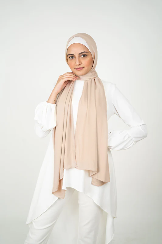 Nude Elegance - Image 10