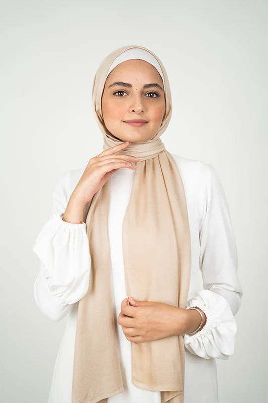 Nude Elegance - Image 11