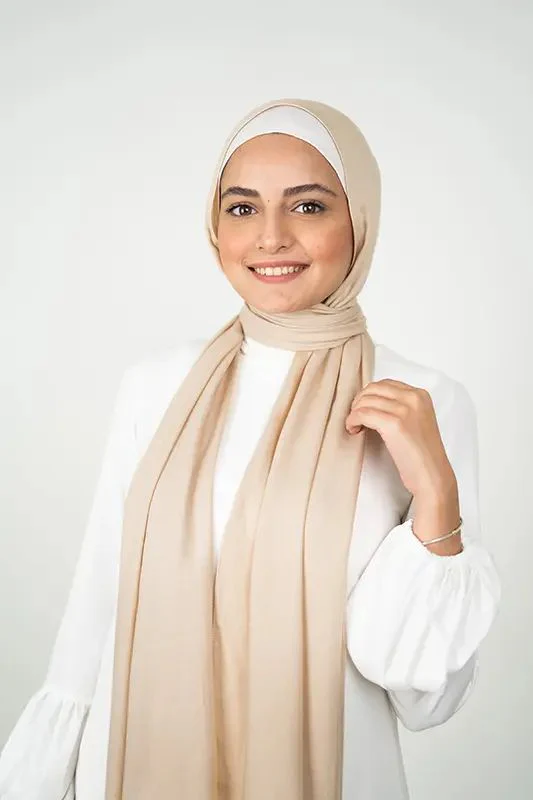 Nude Elegance - Image 8
