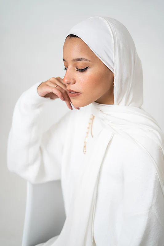 White Elegance - Image 4