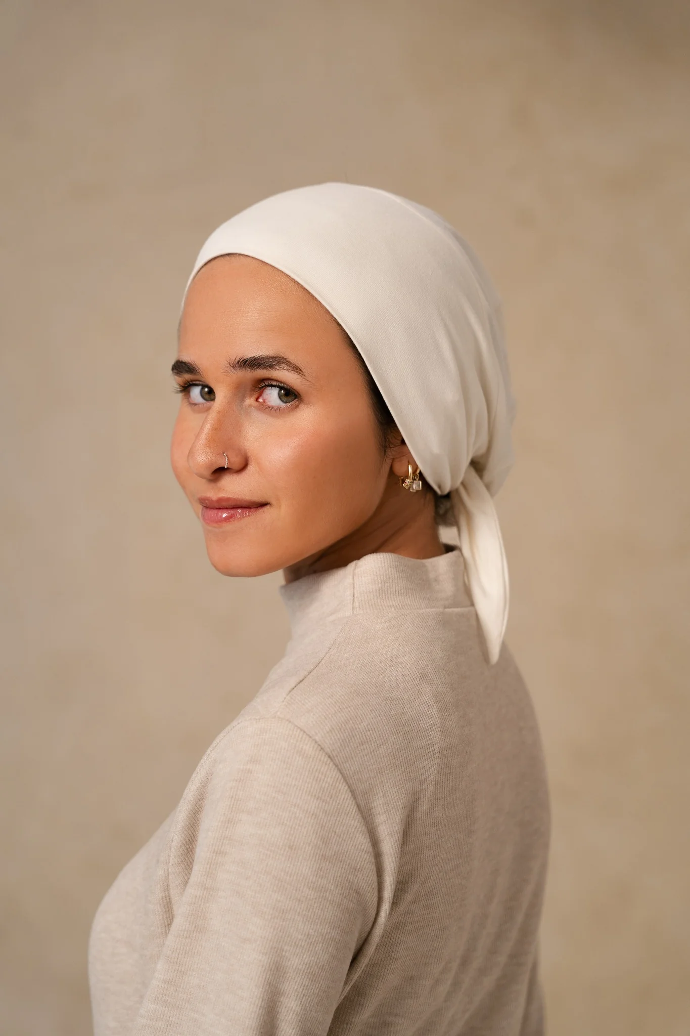White Undercap - Image 5