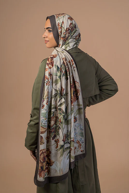 Zeina in Modal - Image 4