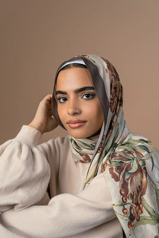 Zeina in Modal - Image 5